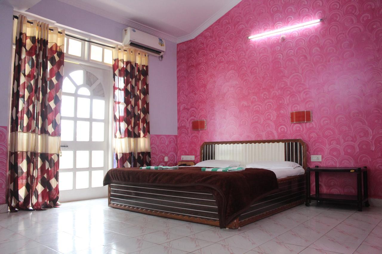 Hotel Natasha Panaji Extérieur photo